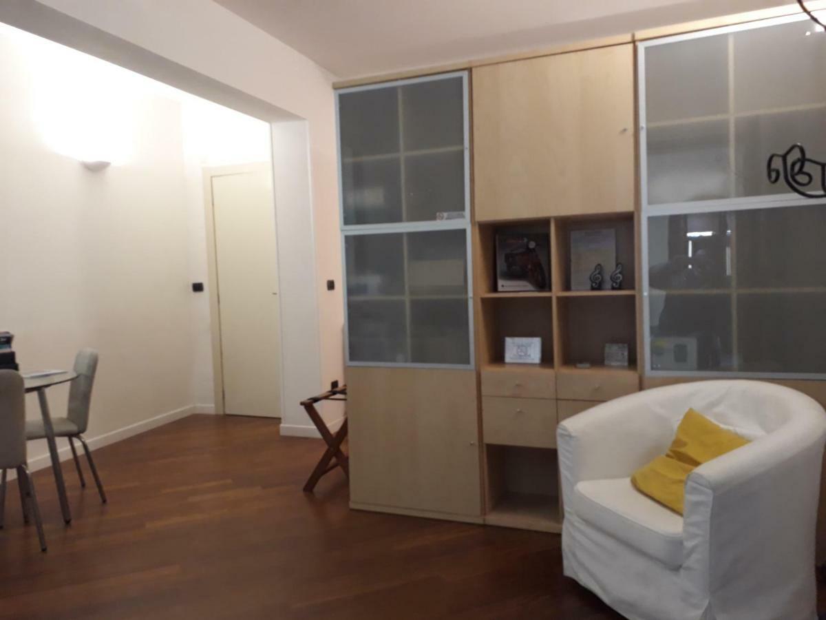Suite Del Borgo - Affittacamere - Guest House Bologna Exterior photo